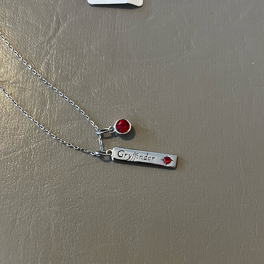 Charmed Aroma x Harry Potter | Gryffindor Necklace